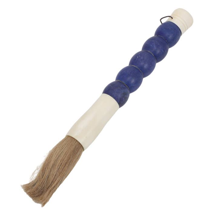Pinceau de calligraphie en jade bleu lavande pour la vente par Legend Accents