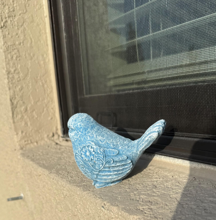 Backyard Stone Art - Wholesale Versiering/decoratie voor buiten - Betonnen Vogel met Mooie Bloemen aan de Zijkant, Beeld, Beeldje12