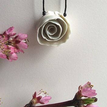 Limoges white porcelain rose necklace for wholesale by L'Officina