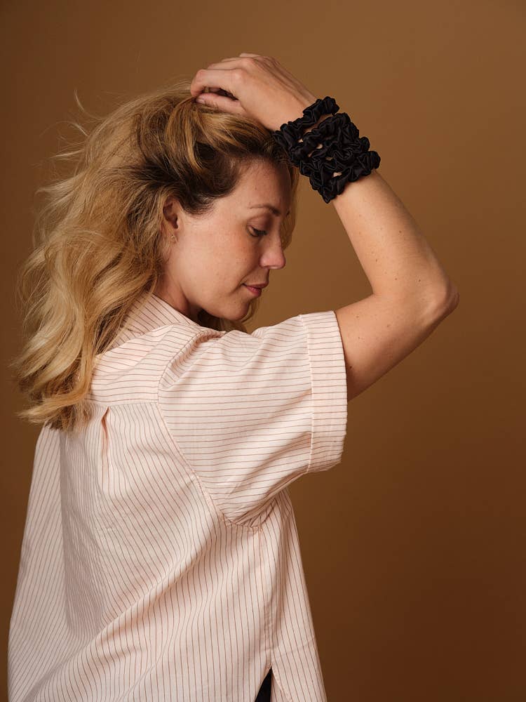 Emily's Pillow - Wholesale Hair Tie - 5-Pack Scrunchies - Le Petit3