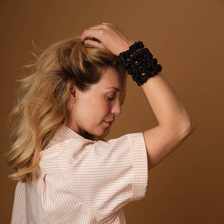 Emily's Pillow - Wholesale Hair Tie - 5-Pack Scrunchies - Le Petit3