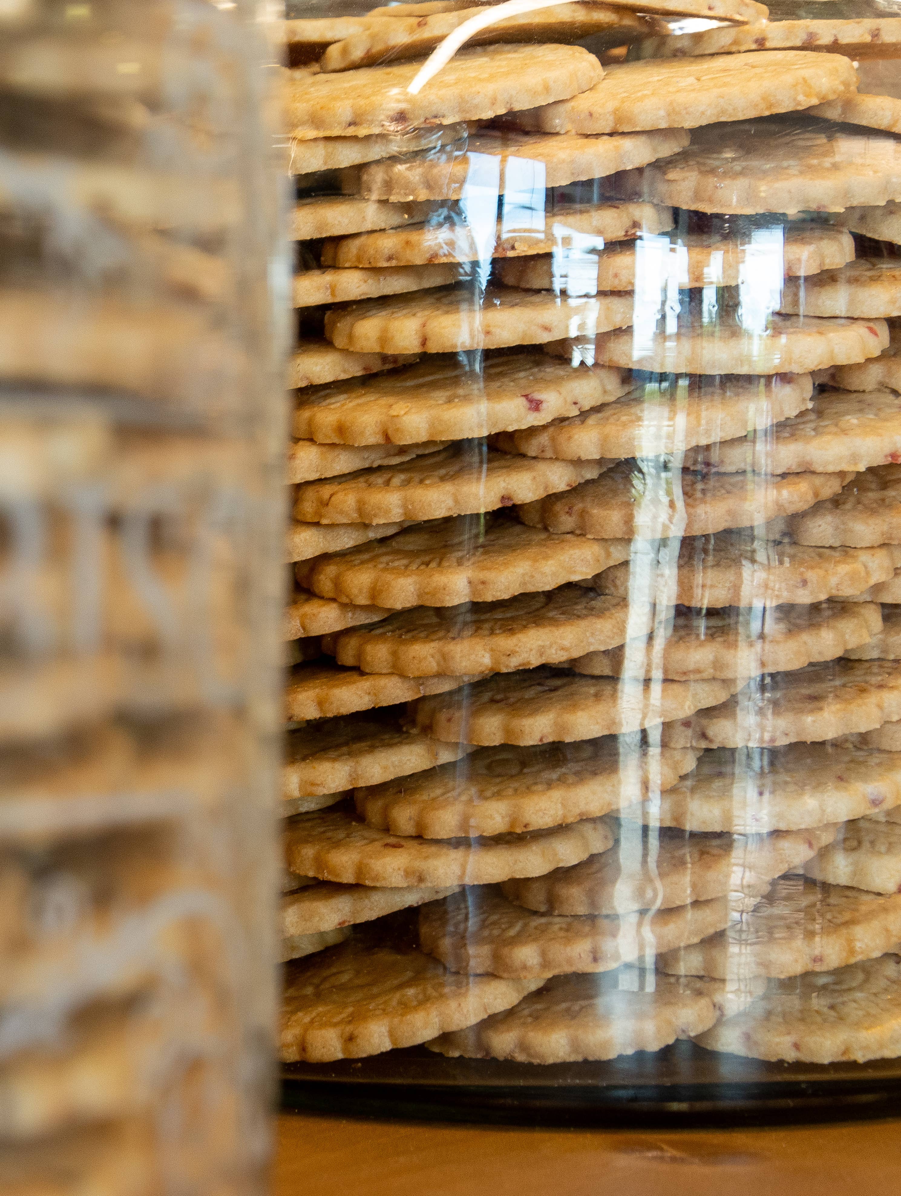 LA SABLESIENNE - Venta al por mayor Galletas - Caja metálica de galletas sablé con chispas de chocolate « Chat blanc »1
