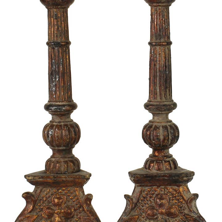 Sæt med 2 antikke vietnamesiske pagode lysestager for engroshandel hos The Niger Bend