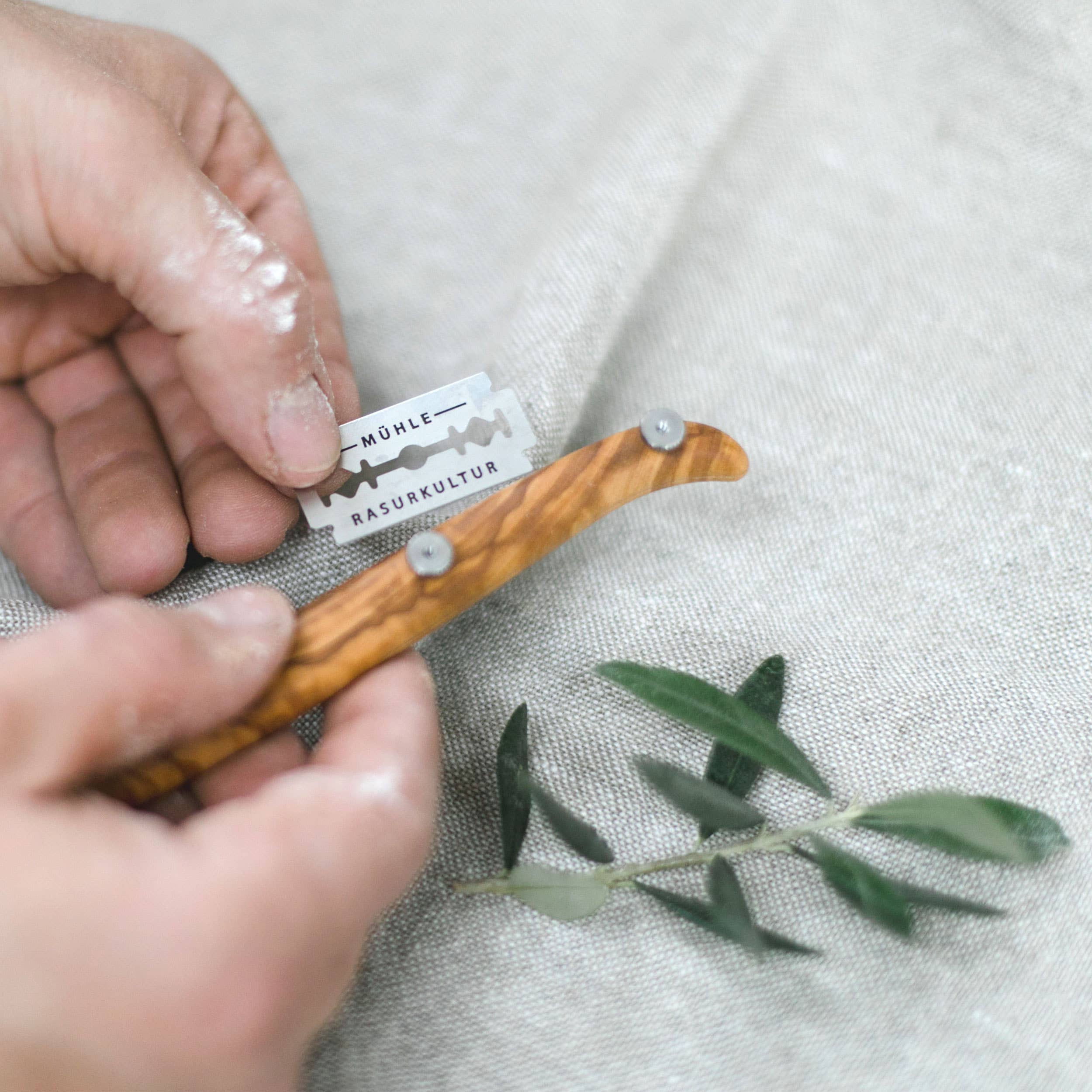 Bake Affair GmbH - Wholesale Kitchen/Utility Knife - Baker's knife1