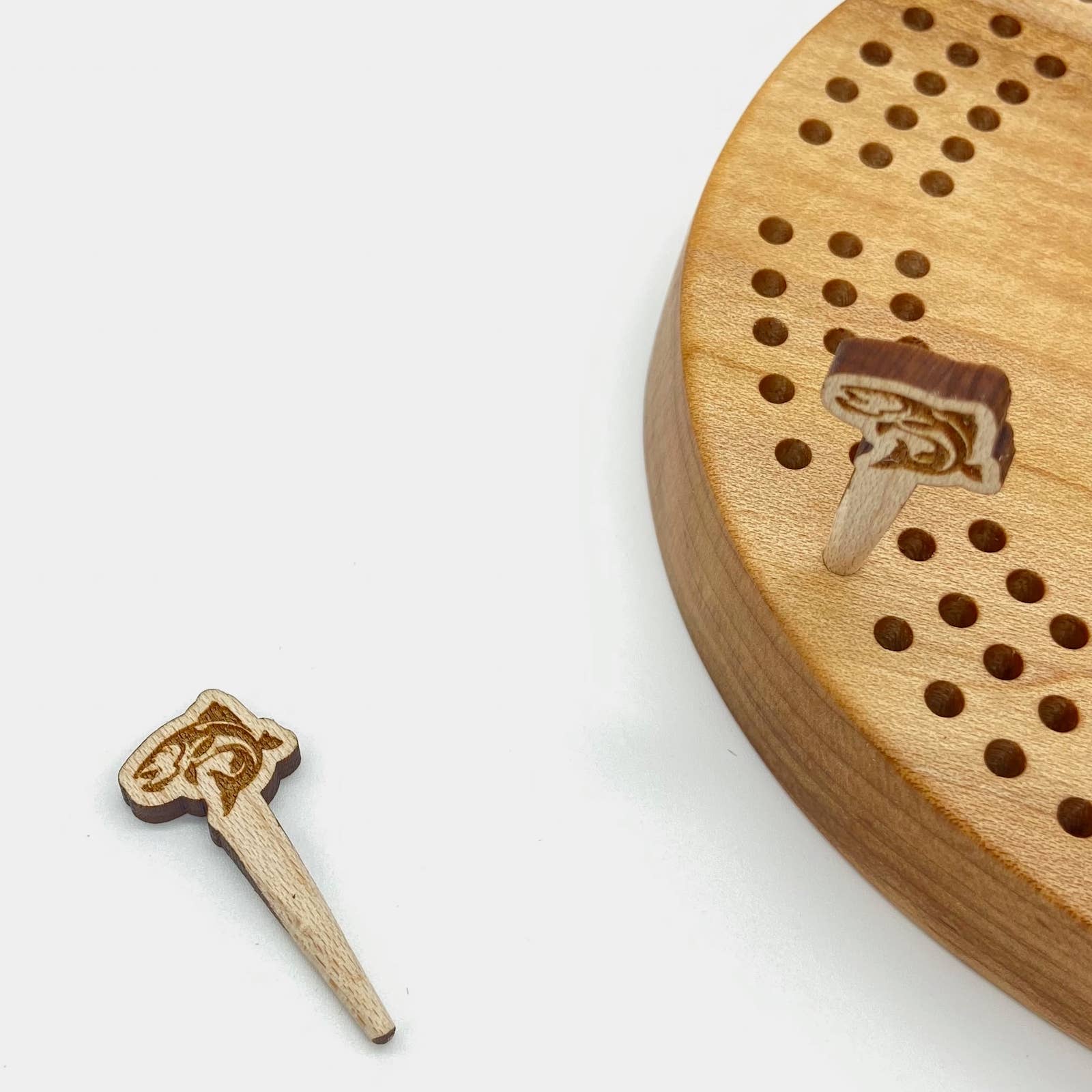 Cast & Carve - Venta al por mayor Juegos de mesa - Pinzas para cribbage, diseño de vida silvestre y cualquier diseño personalizado36