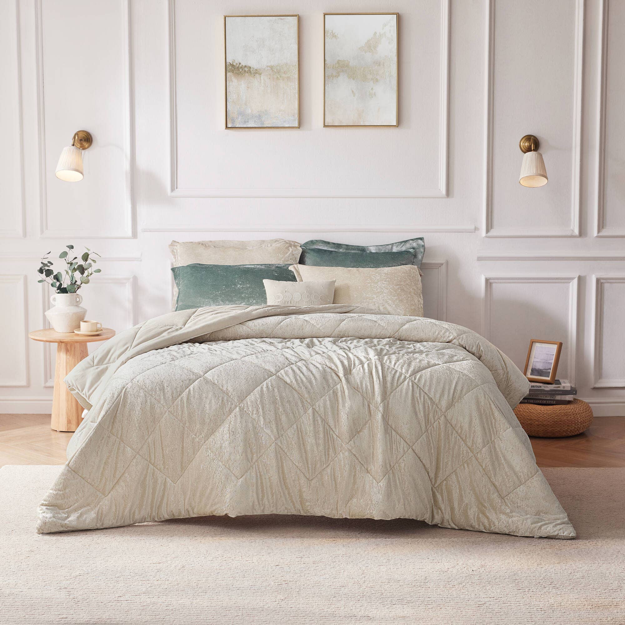 Olliix - Wholesale Bedding Set - Velvet Quilted Diamond Comforter Set, Champagne8