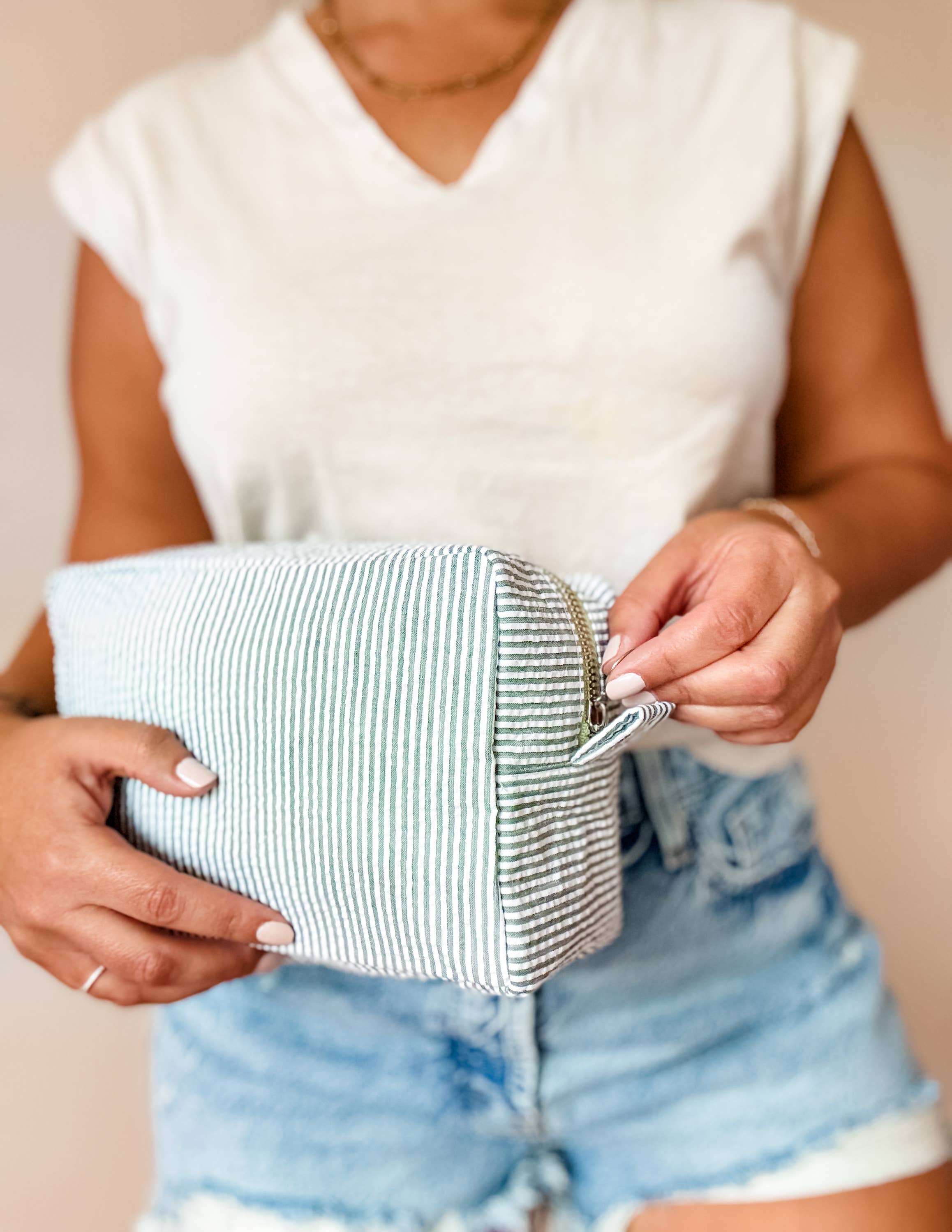 Mugsby - Wholesale Makeup/Cosmetic Bag - Seersucker Spring Bags, Spring Bags, Pastel Cosmetic Bags12