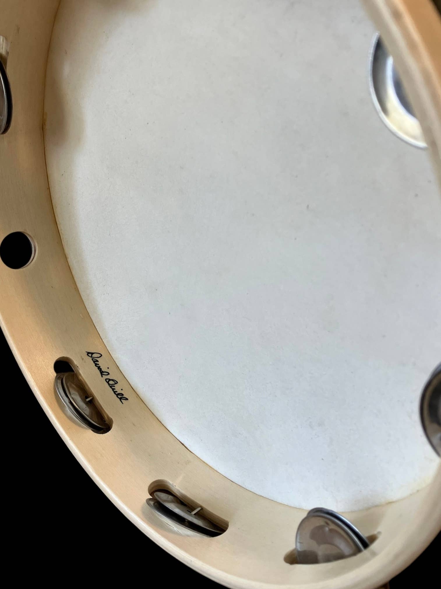 inRhythm - Vendita all'ingrosso Scultura - Tamburello flamenco da 10" con espositore illuminato opzionale3