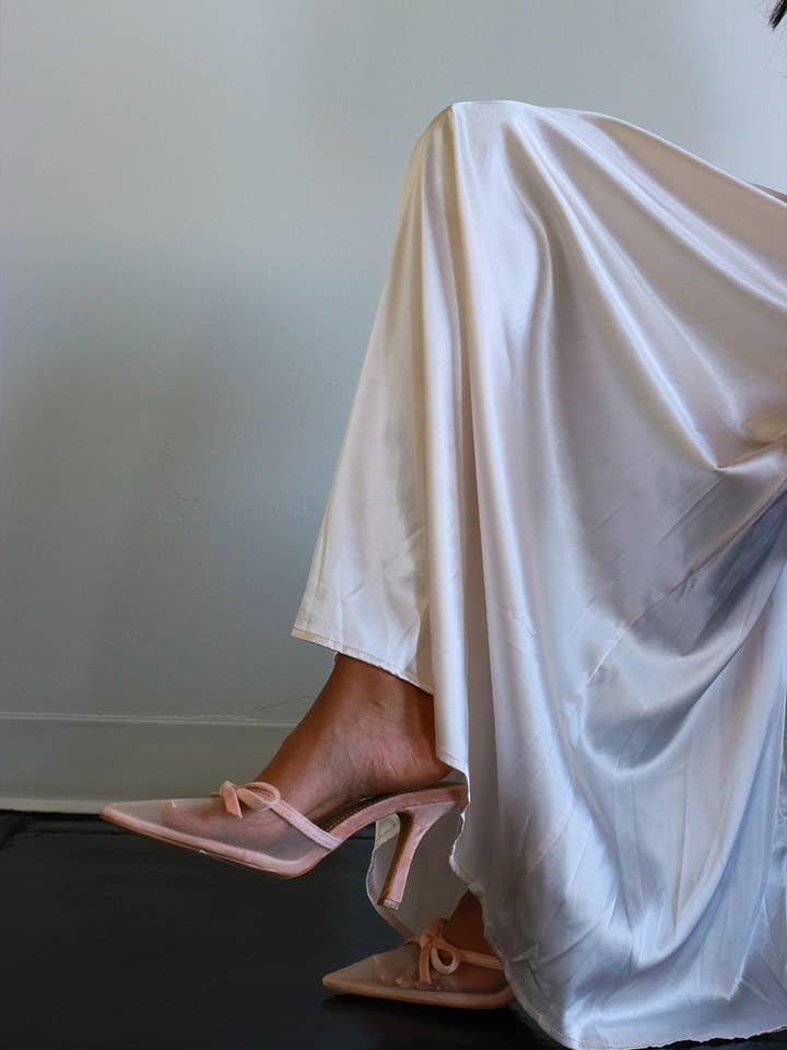Lemonade Shoes - Wholesale High Heels - Women's - LAVON - Vintage Mesh Mule Pumps with an Elegant Bow