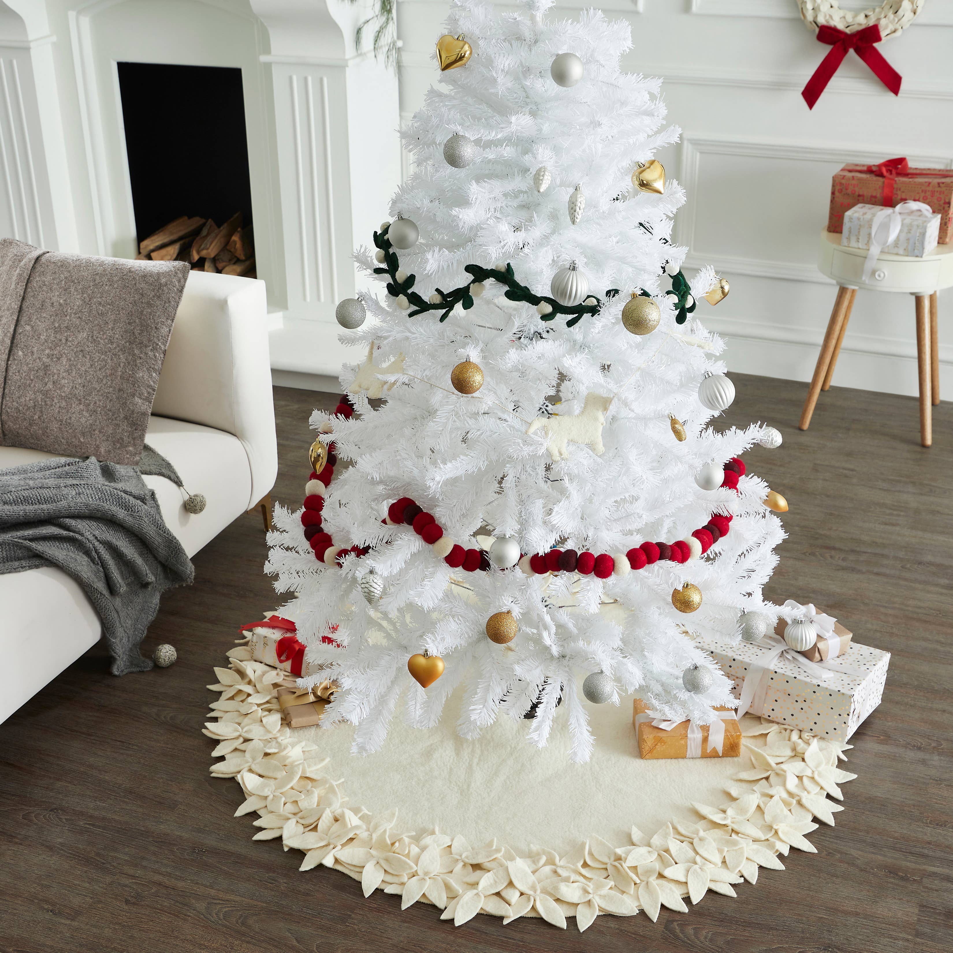 Arcadia Home - Vente Jupes de sapin de Noël - Jupe de sapin de Noël en laine feutrée à la main - Fleurs superposées6