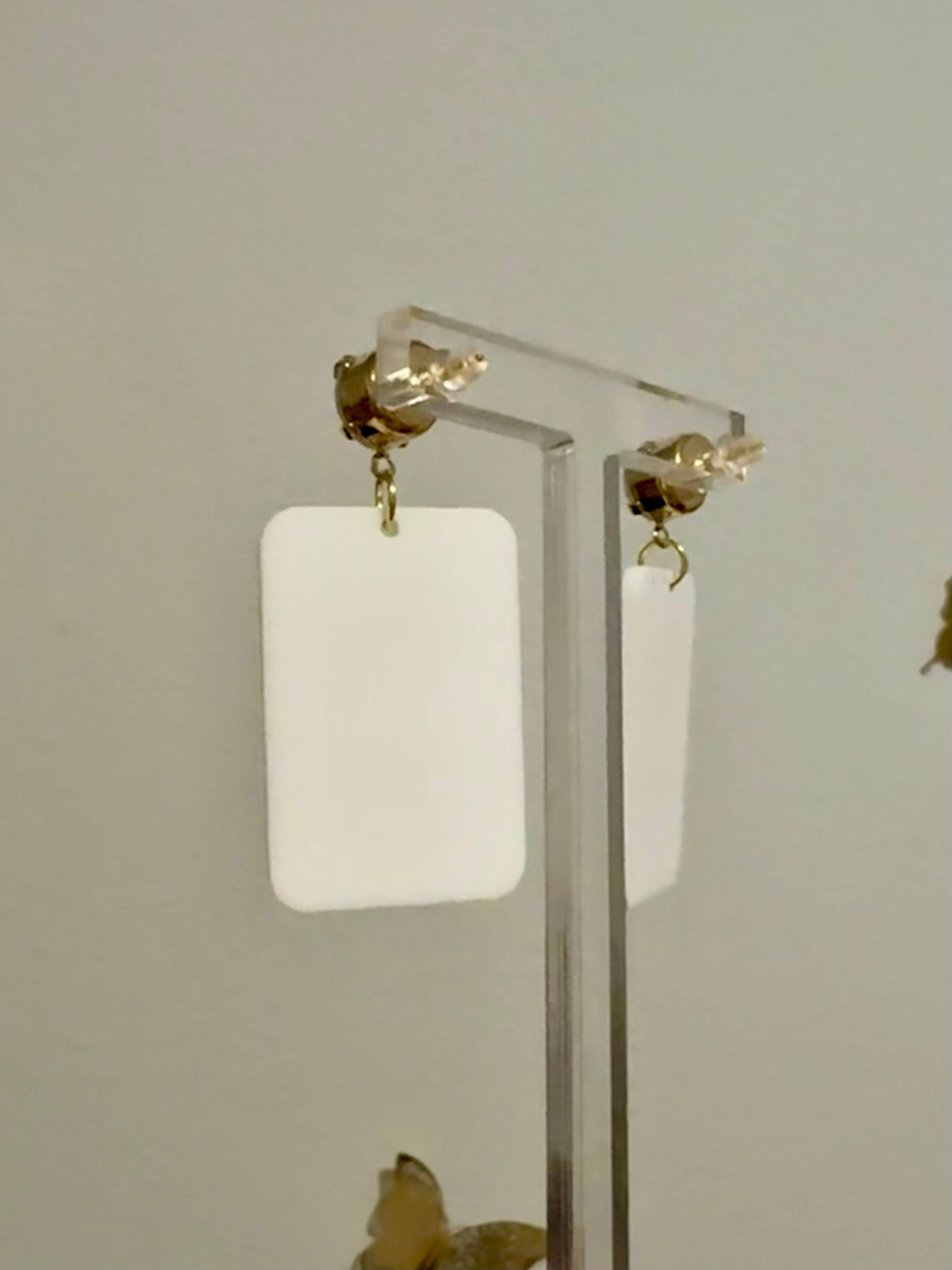 Louie Love - Wholesale Dangle Earrings - Acrylic Pink Mahjong Game Social Club Girls Earring4