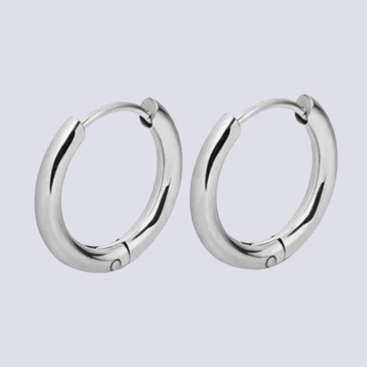 Fibbia a D a ciondolo M - argento per la vendita all'ingrosso da parte di COOKIE SHARK