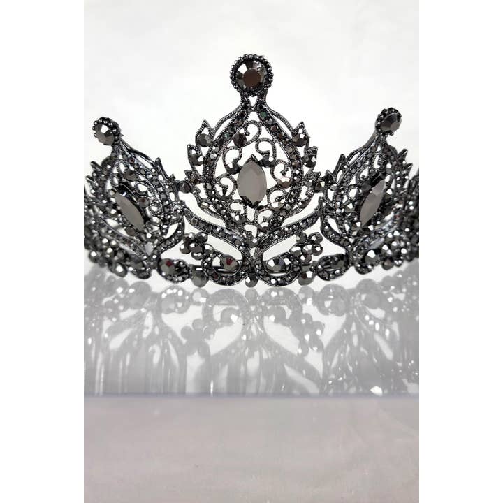 Chicas - Wholesale Tiara - Women's - One Size Fits All Tiara With Jewels HT93327