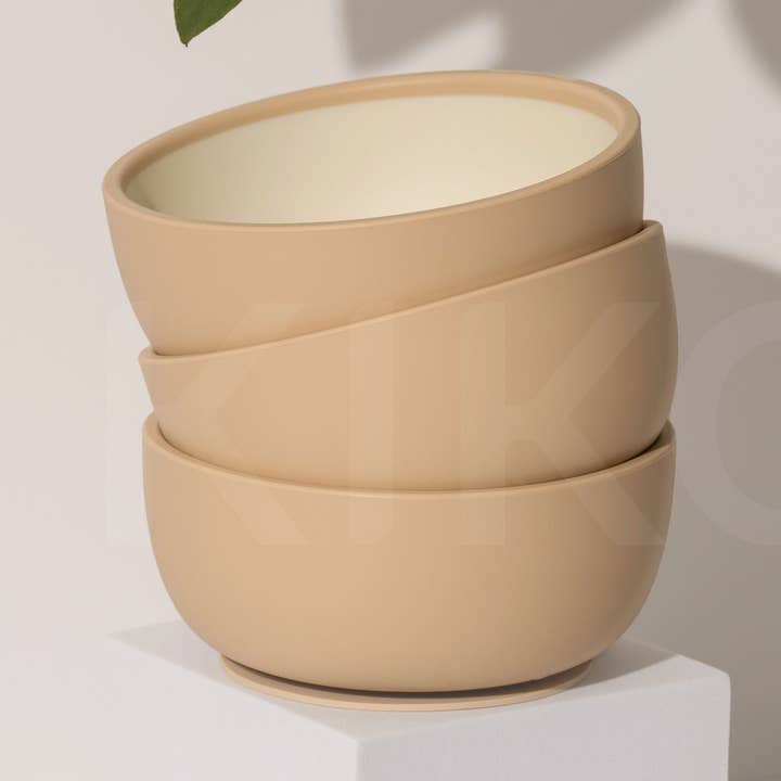 Silicone Suction Bowl With Lid I Sand for wholesale by KIKO The Label