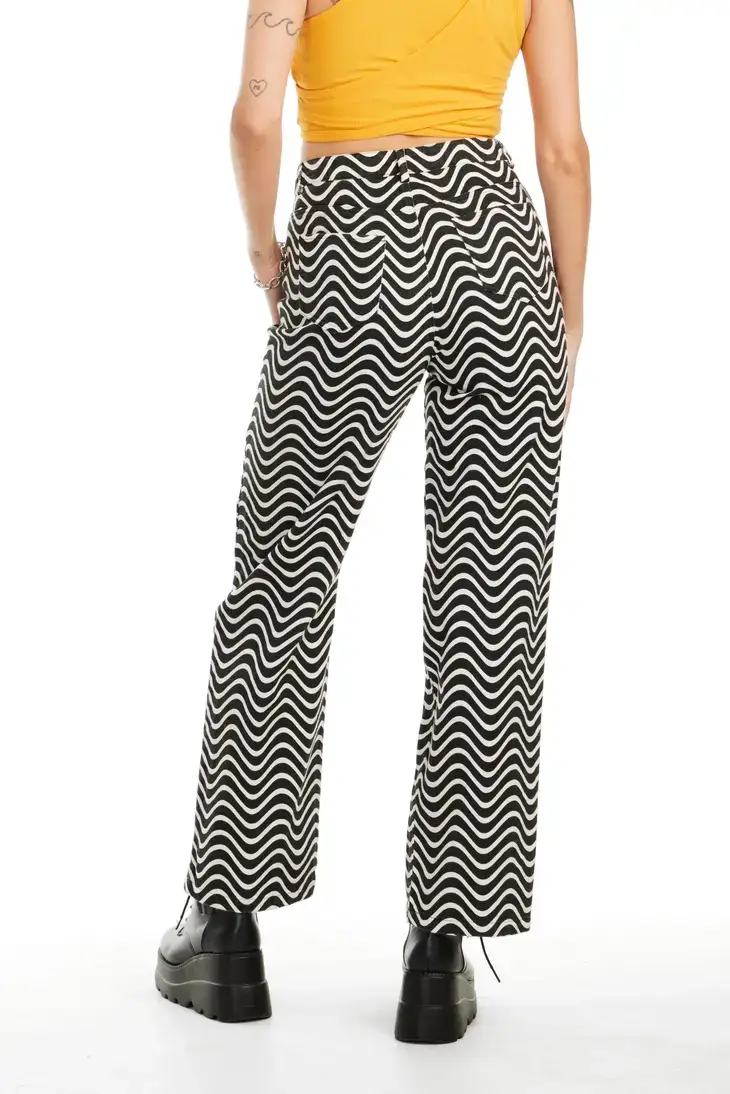 Pretty Damage – calças de ganga - Mulher por atacado – Calça Ganga Ondulada2