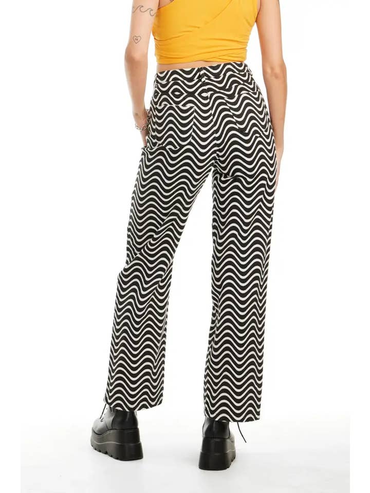 Pretty Damage – calças de ganga - Mulher por atacado – Calça Ganga Ondulada2