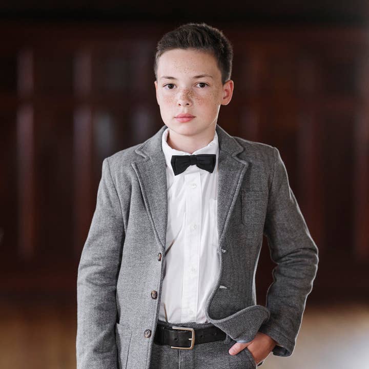 Sateen Bow Tie for wholesale on Faire2