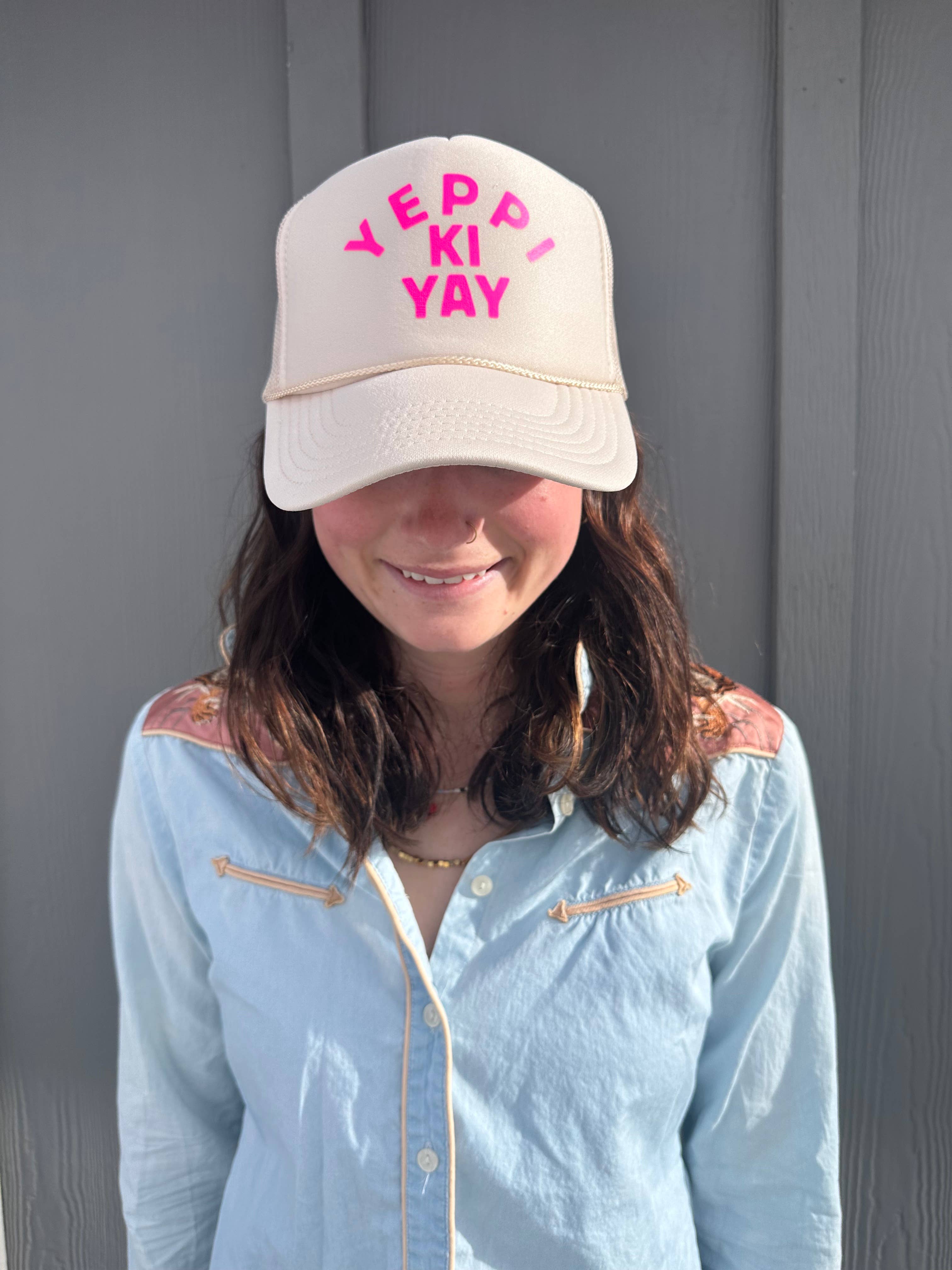 Arnie + Ollie – boné - Mulher por atacado – Yeppi Ki Ya - Camionista Bronzeado