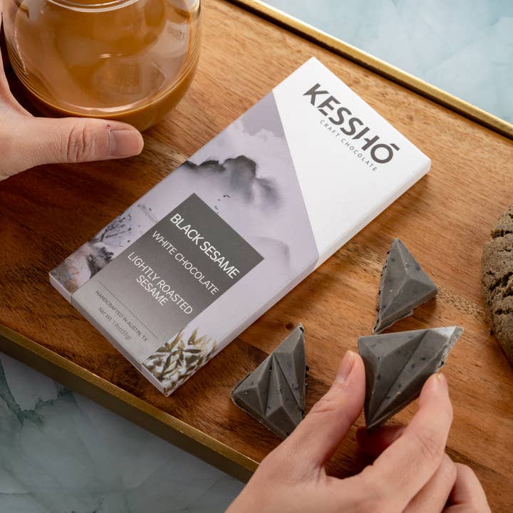 KESSHŌ - Wholesale Cookie - Black Sesame White Chocolate Chunk Cookies –6 Pcs4