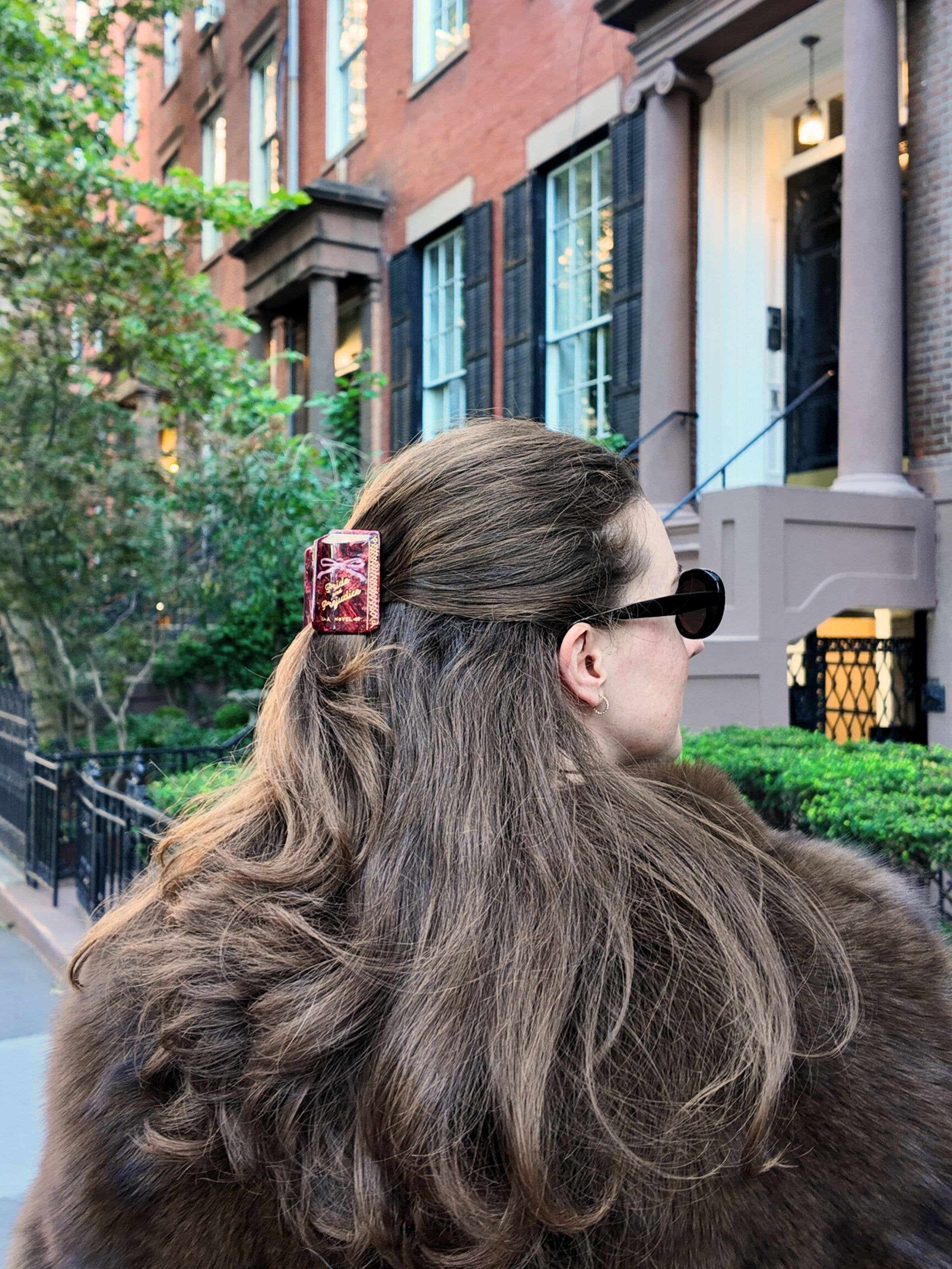 Solar Eclipse - Venta al por mayor Horquilla para el pelo - Mujer - Pinza para el cabello con libro en miniatura de Orgullo y Prejuicio pintado a mano.4