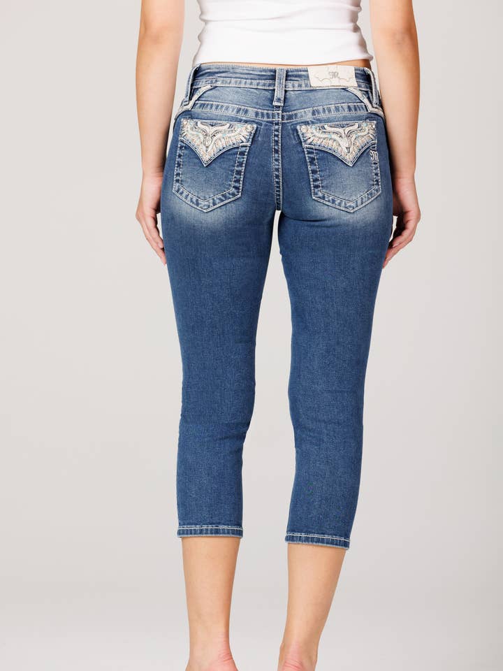 M9494P- MID RISE CAPRI for wholesale by Miss Me