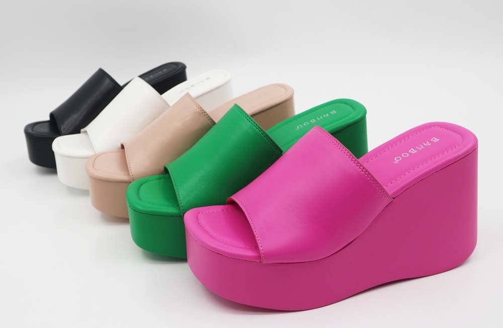 Mars Sky Shoes Wholesale - Vente Chaussures compensées – femme - Bamboo PLUS-01 Sandales à enfiler compensées épaisses pour femmes-12 paires-19,35/paire1