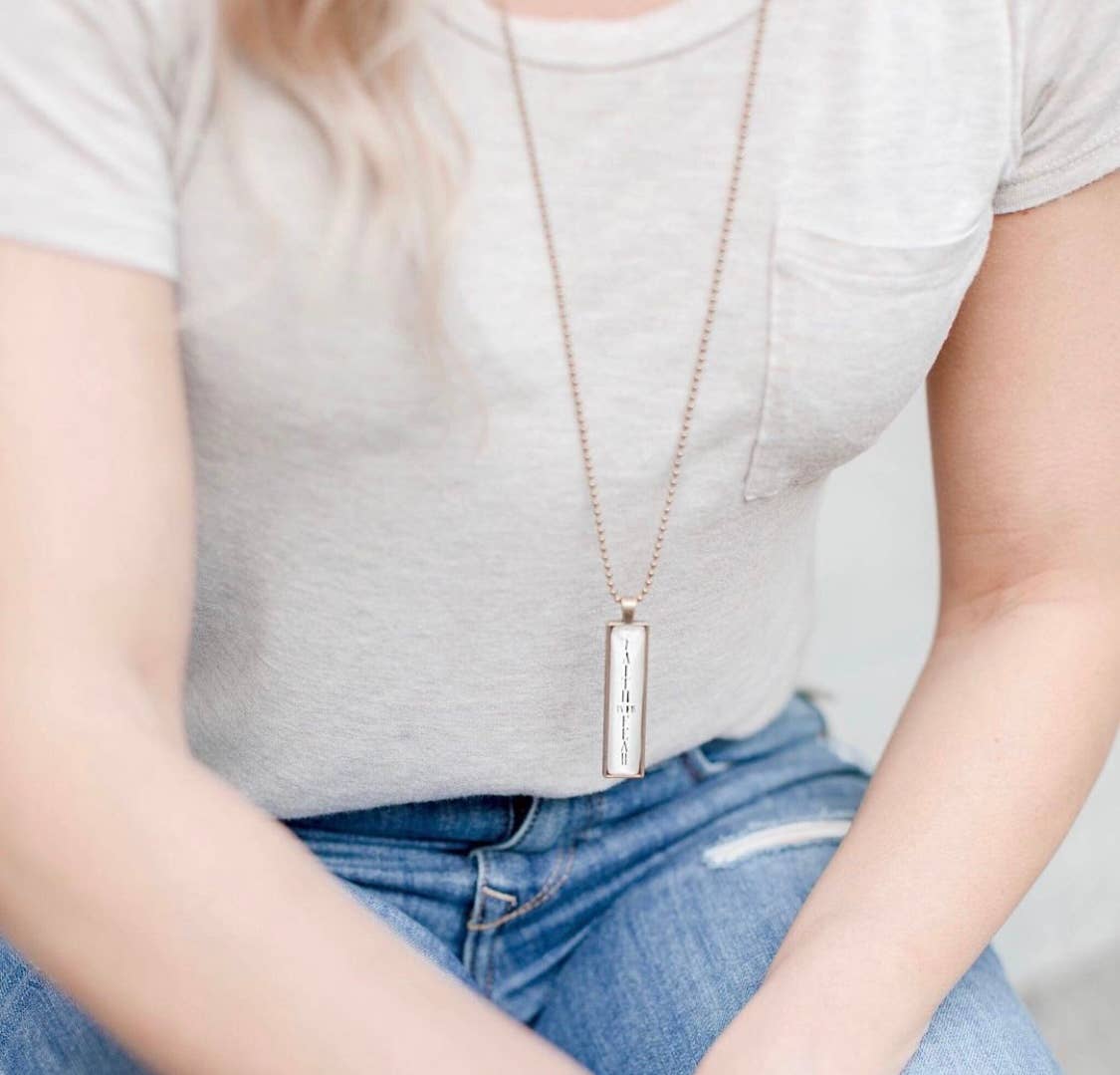 The Vintage Sparrow - Wholesale Pendant/Charm Necklace - Faith Over Fear Pendant2