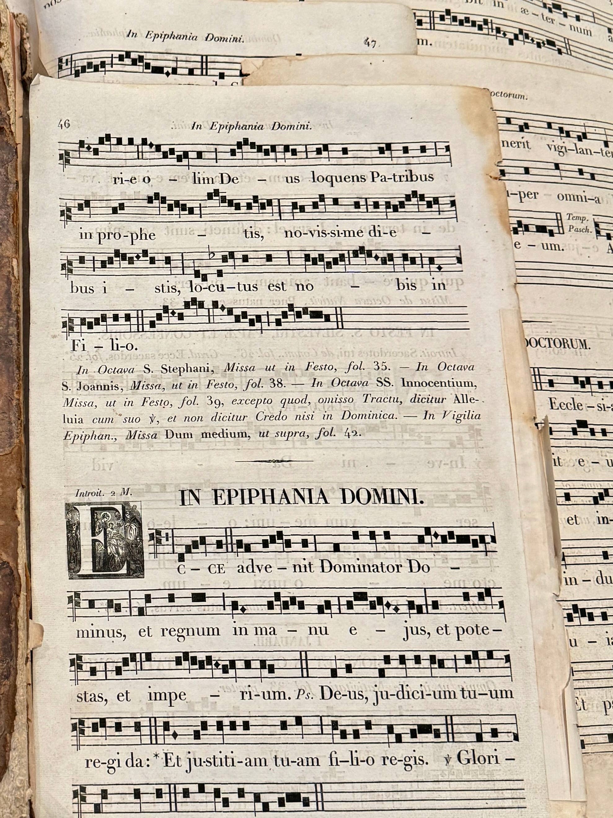 Monahan Papers - Vendita all'ingrosso Espositore per rivenditori - Pagina originale del 1700 Antifonario - 250 anni - Set/32