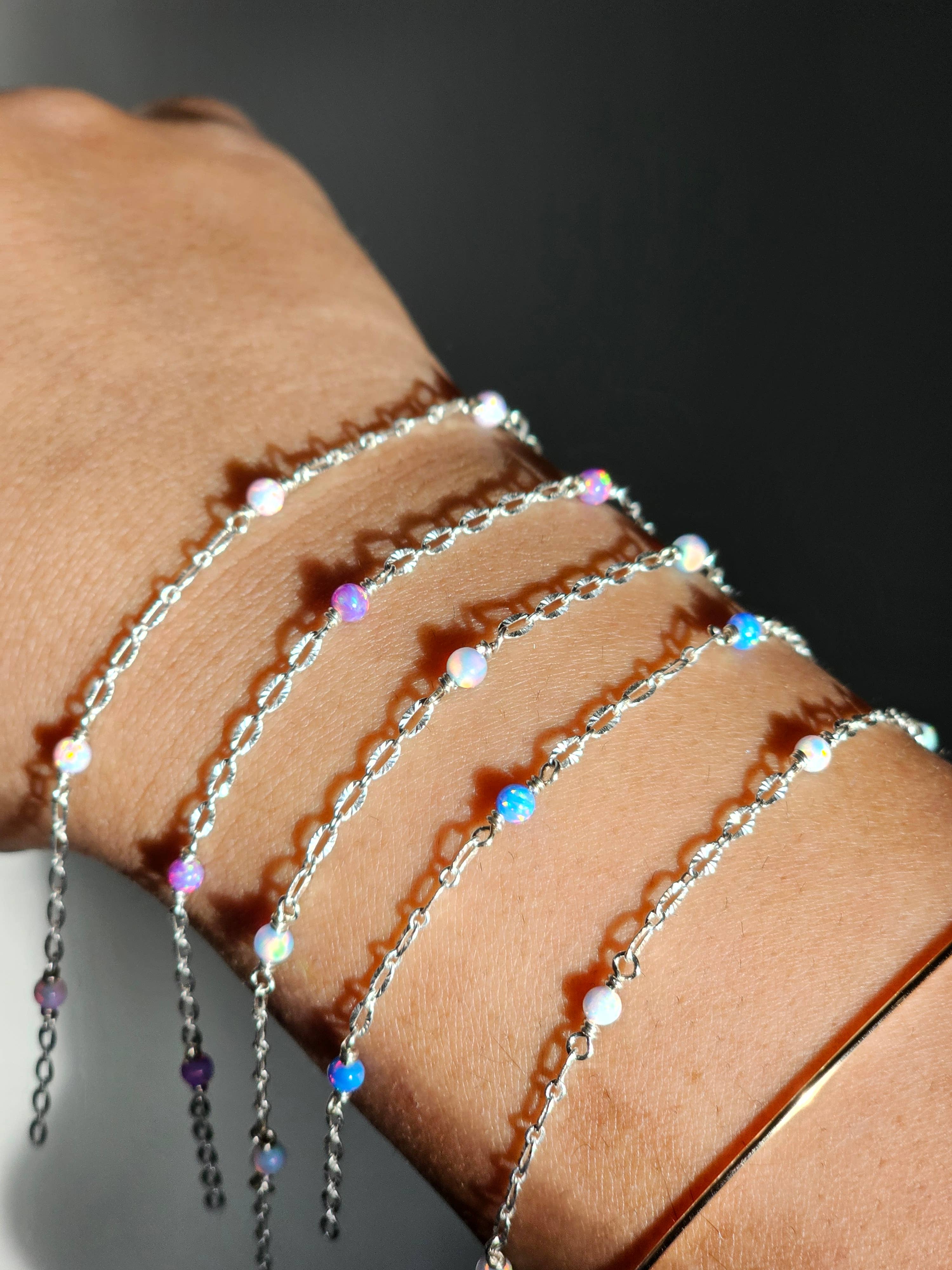 Half Moon Jewelry Designs - Vente Bracelets maillon et chaîne - Chaîne perlée d'opale au mètre, Or rempli/Argent sterling1