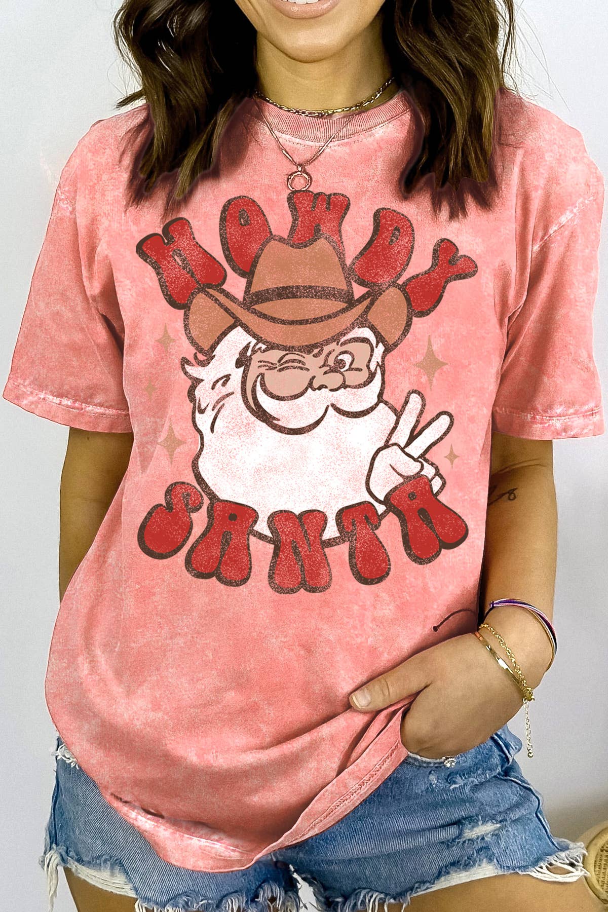BouTeeQue Closet – Engroshandel T-shirt med print - Dame – BT1684 MT HOWDY SANTA - Mineralvask4