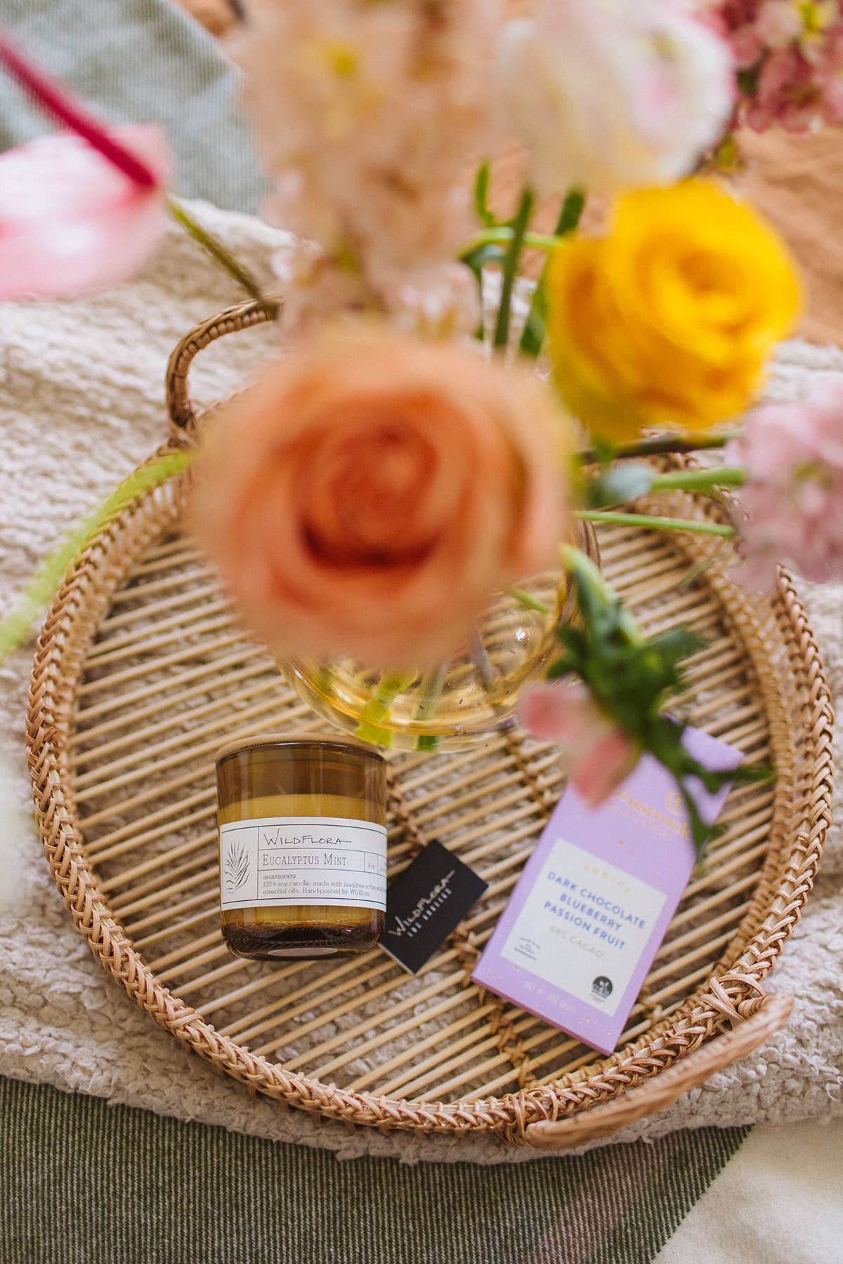 WildFlora – wholesale Burkljus – Grossist WildFlora Handgjuten Ljusstake: EUKALYPTUS MINT3