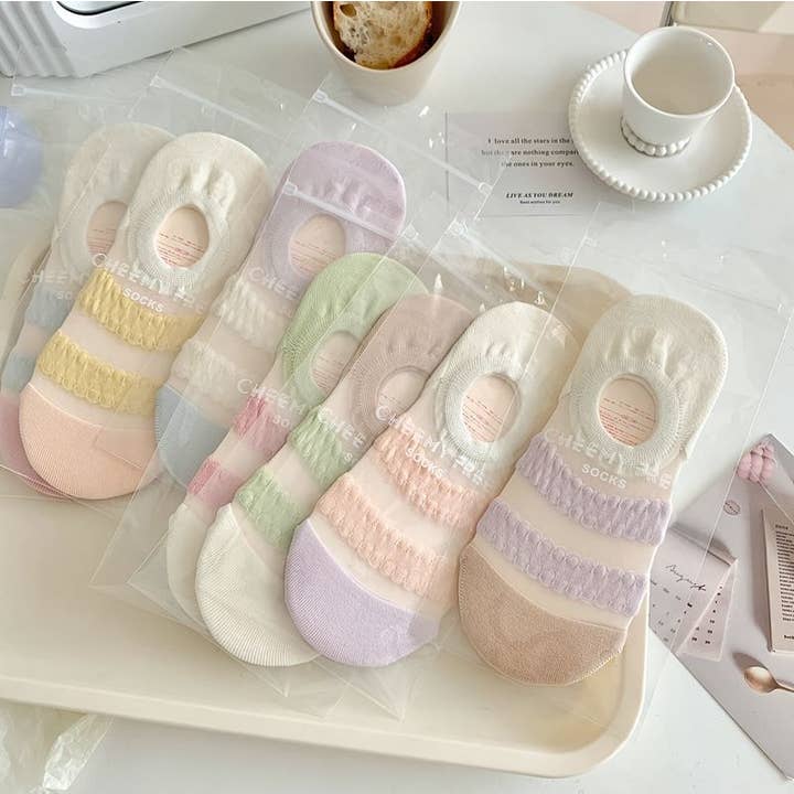 Tourtiwi - Wholesale Socks - Women's - Candy Color Wave Stripe Breathable Short Socks15