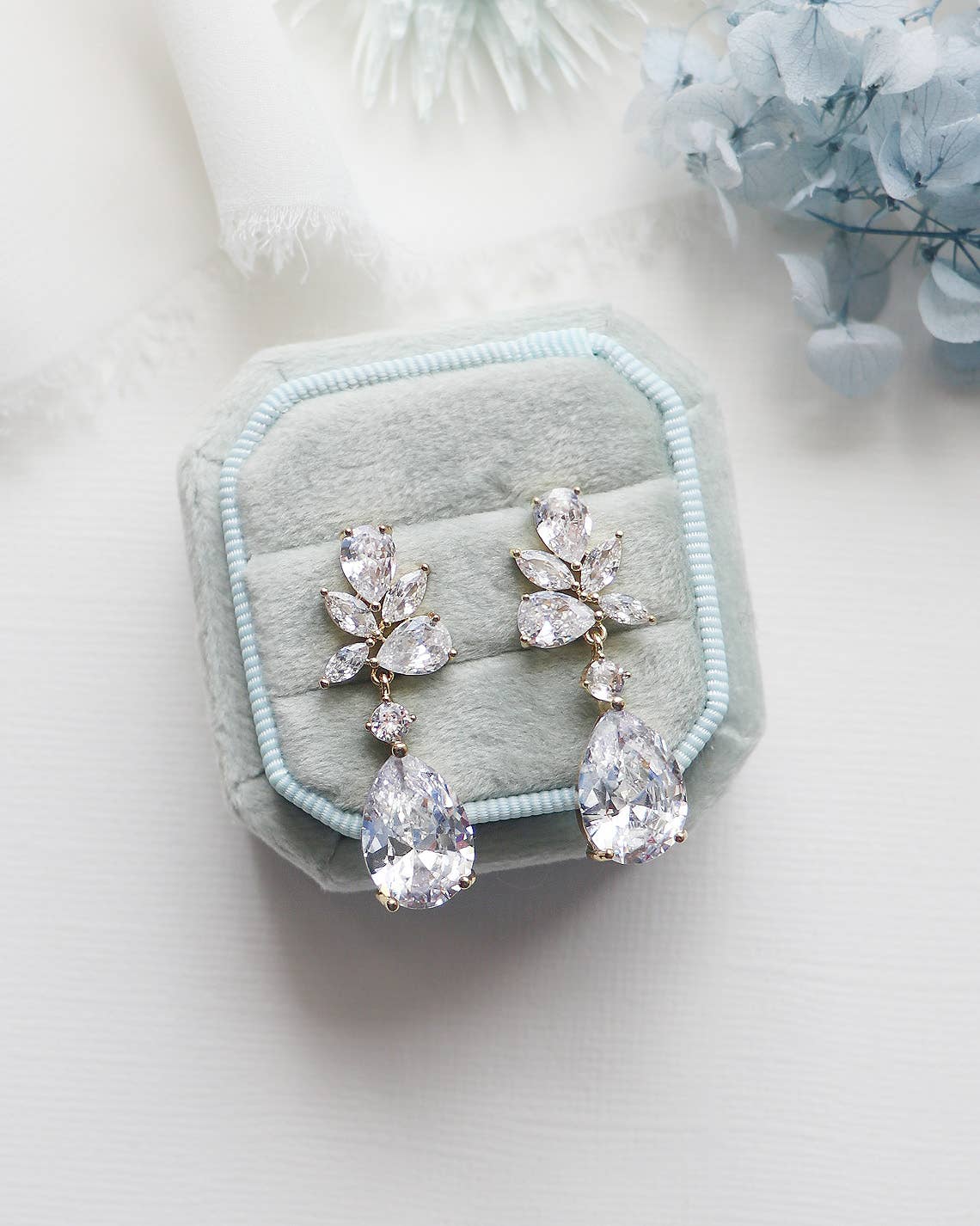 allureweddingjewelry - Wholesale Dangle Earrings - Natalia Cluster CZ Earrings2