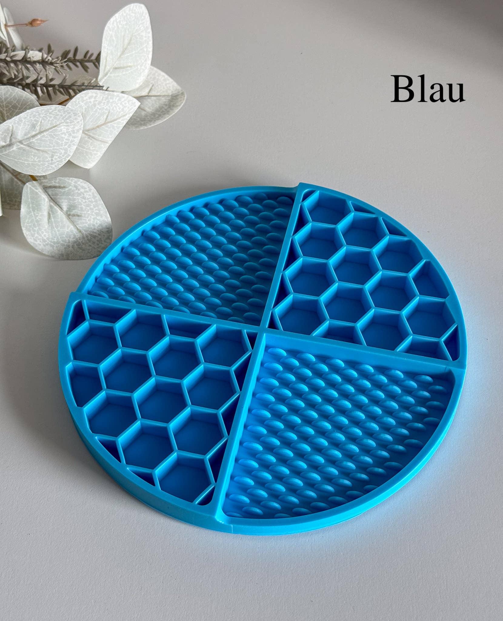 Doggotique - Wholesale Pet Food Mat - Dog - Lick mat Honey Dog, Slow Feeder, Feeding Station16