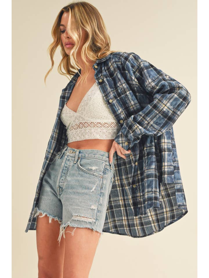 AEMI + CO - Wholesale Button Down Shirt - Women's - 8323DN Laura Plaid Washed Flannel Shirt