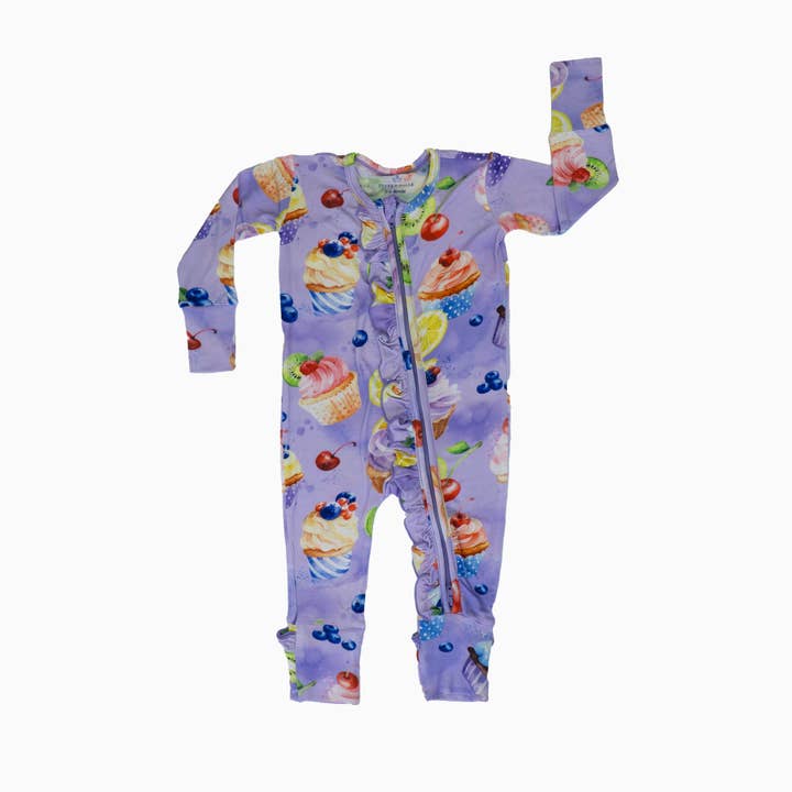 Nouvelle coupe Sweet as Cake Footie pour la vente par Jules and Belle