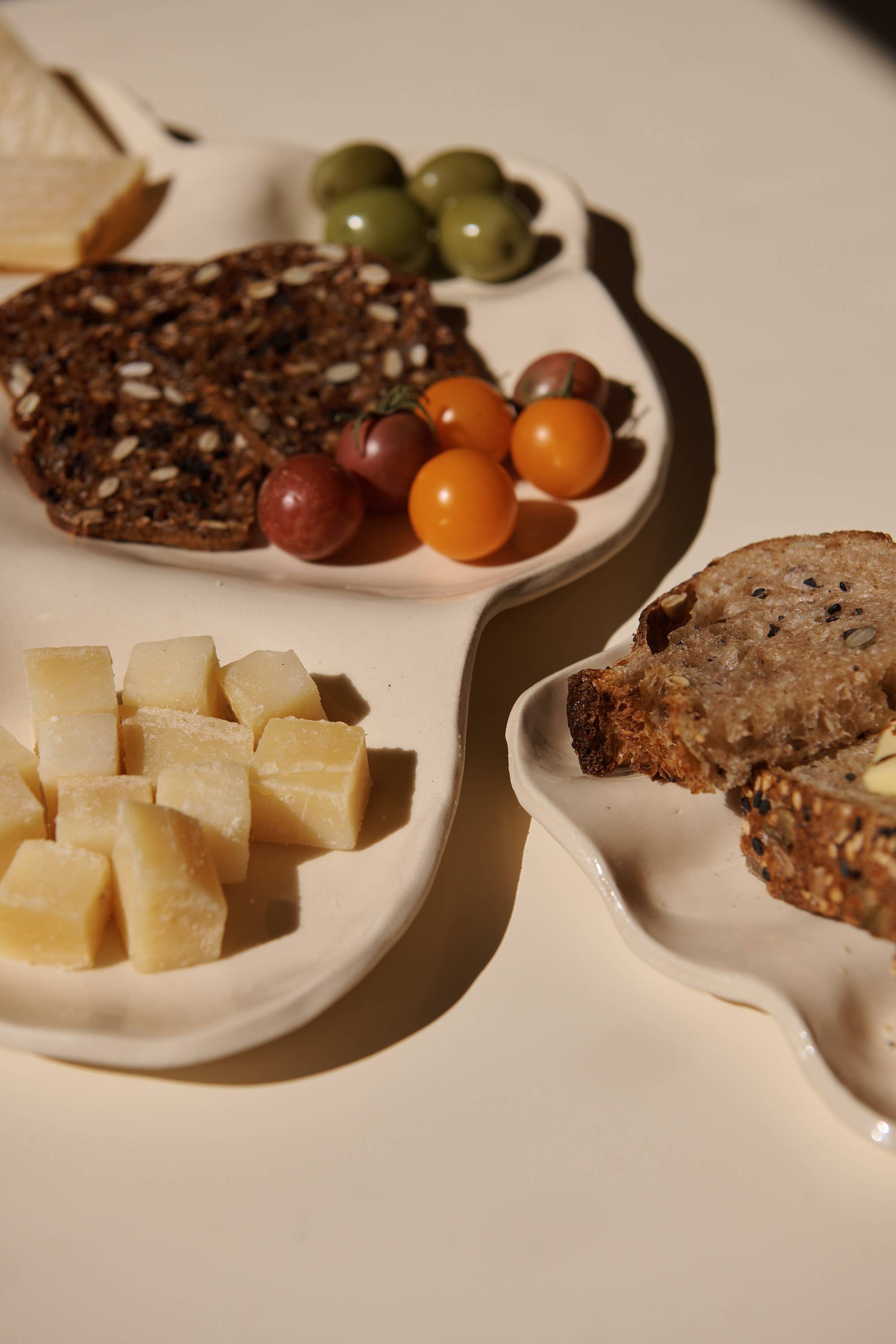 unit65 – wholesale Cheese board – Large White Ceramic Charcuterie Board 6