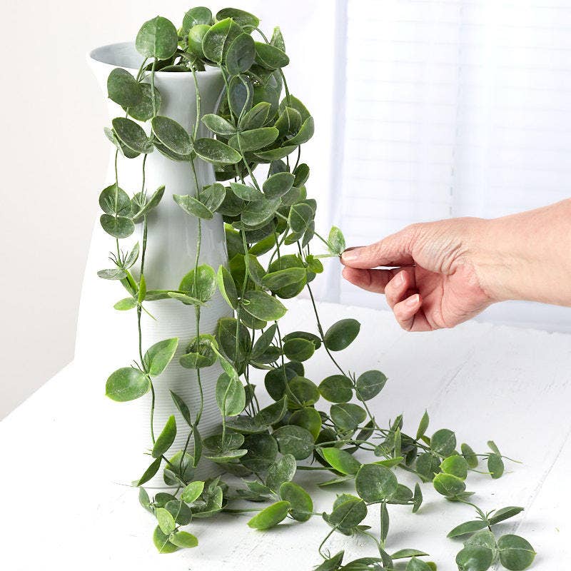 Factory Direct Craft – wholesale Artificial plant – Fake Hanging Eucalyptus Bush for Indoors and Outdoors0