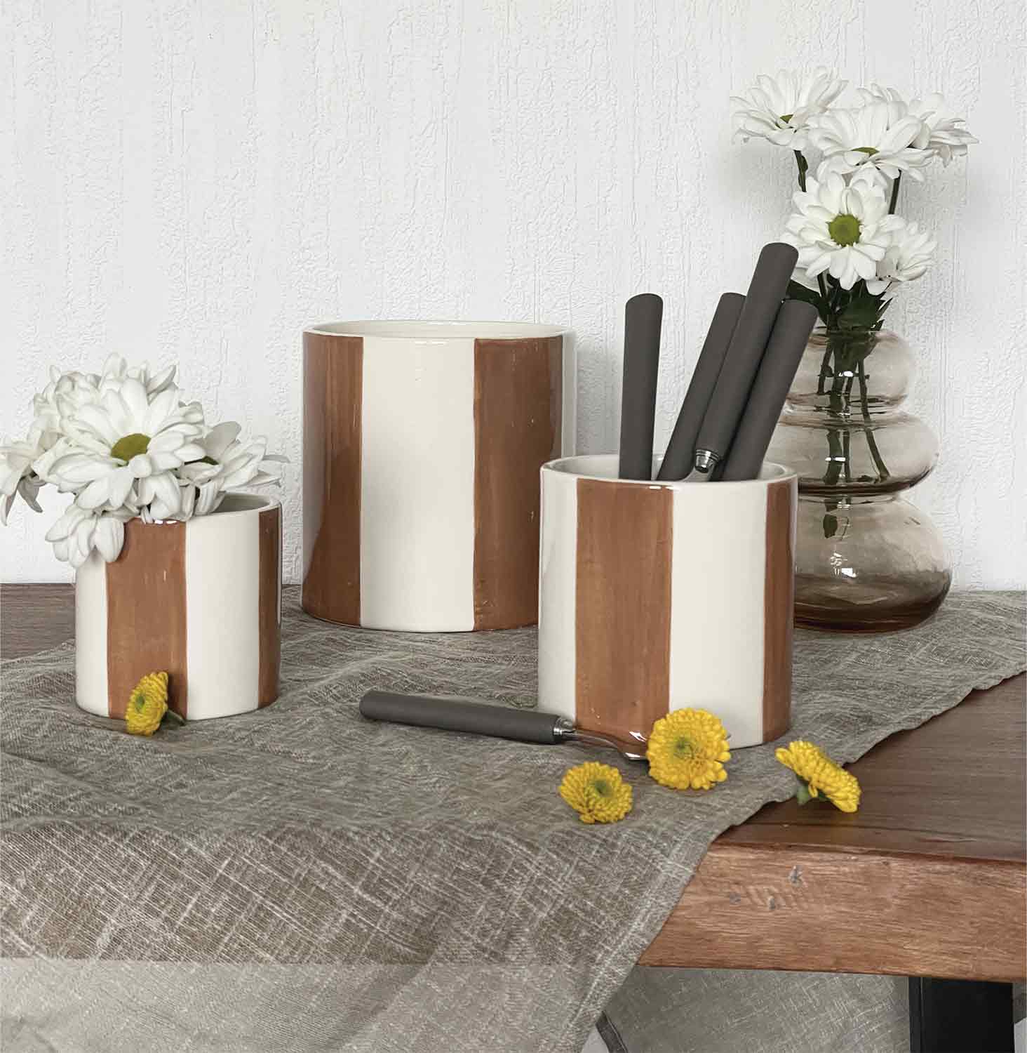 Set of 4 brown striped pots D14 H14cm for wholesale on Faire1