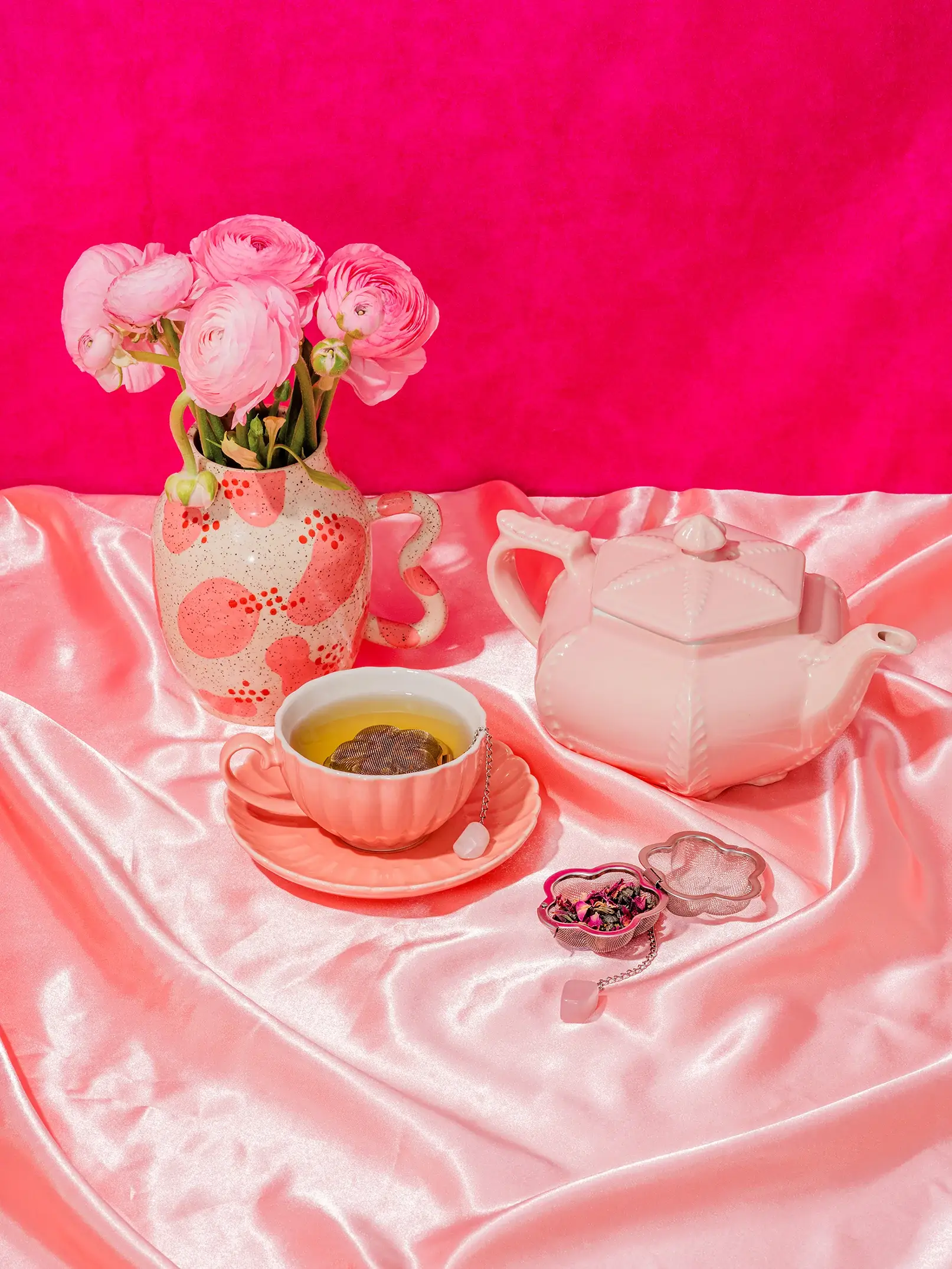 Divine Balance Co. - Wholesale Tea Strainer/Infuser - Daisy Crystal Tea Infuser2