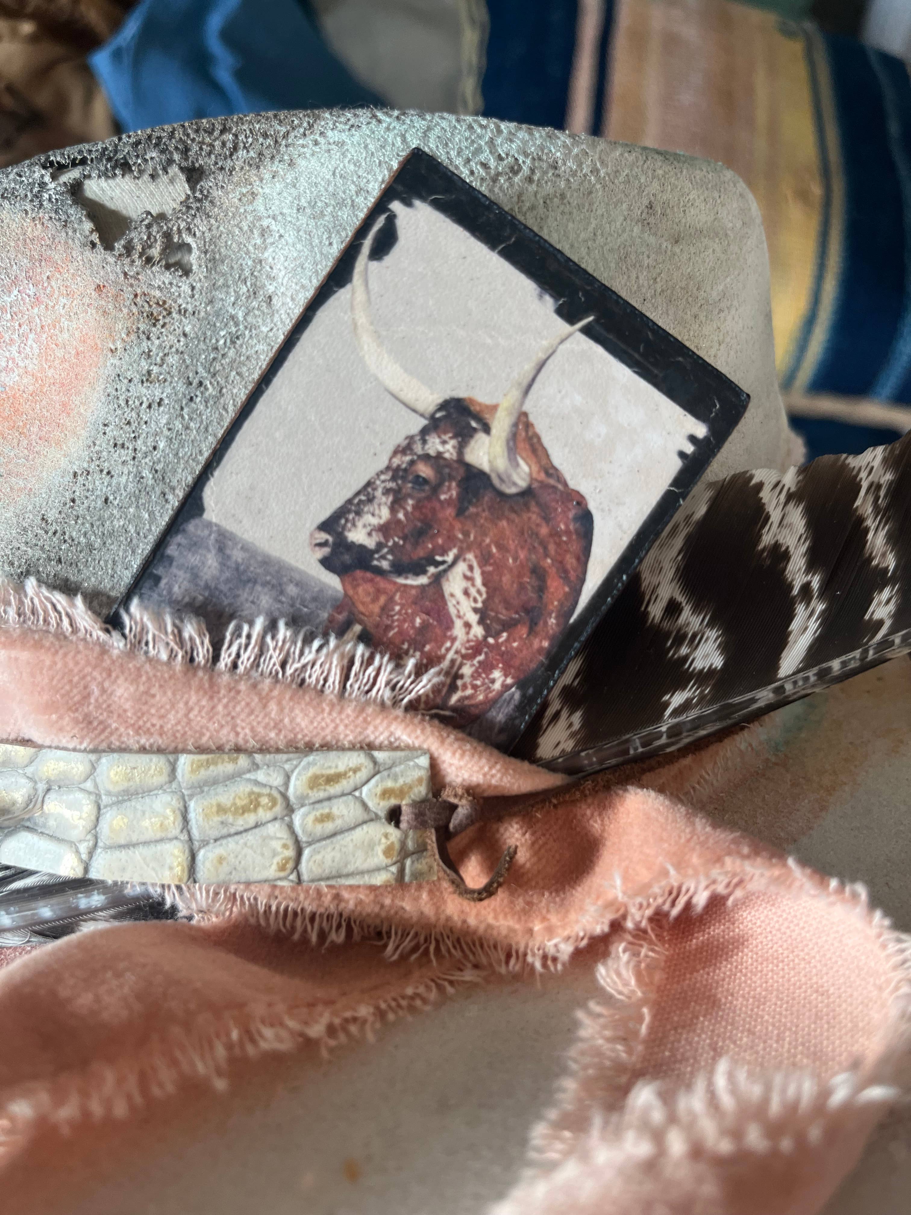 DOLLY ESTELLE - Wholesale Hat Accessory - Women's - Leather Hat Card - Rojo 2.02