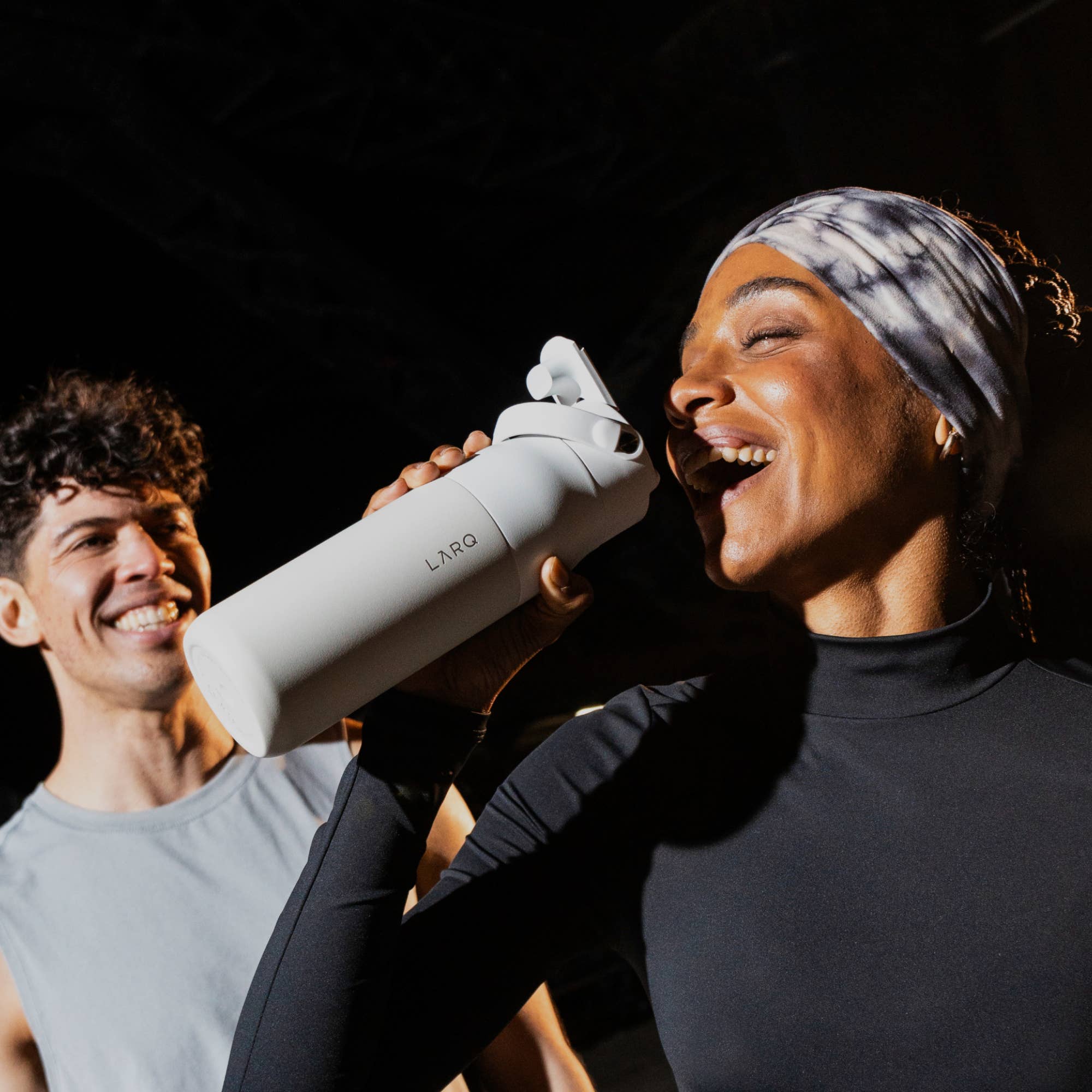 LARQ - Wholesale Water Bottle - LARQ PureVis2 34oz - Smart Water Bottle - Granite White4