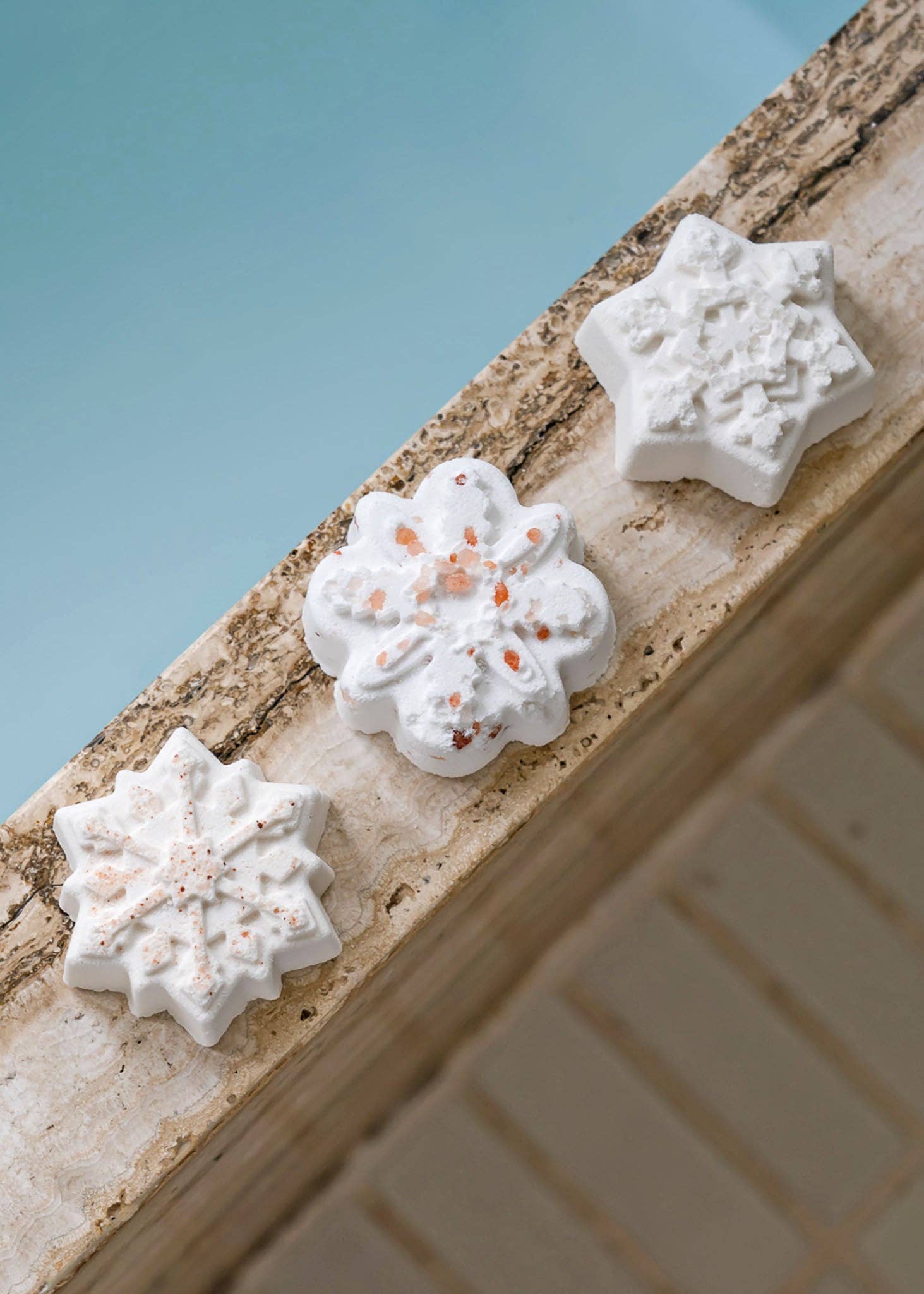 Los Angeles Salt Company – wholesale Bath bomb/fizz – Silent Night Crystal Bath Bomb4