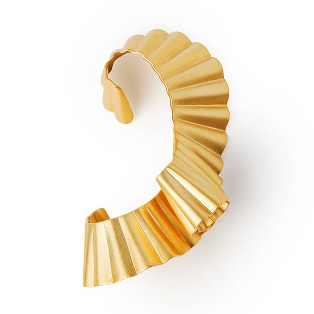 Matte Gold Cupcake Brooch 24ct Gold Plated for wholesale by Ginger & VelVet