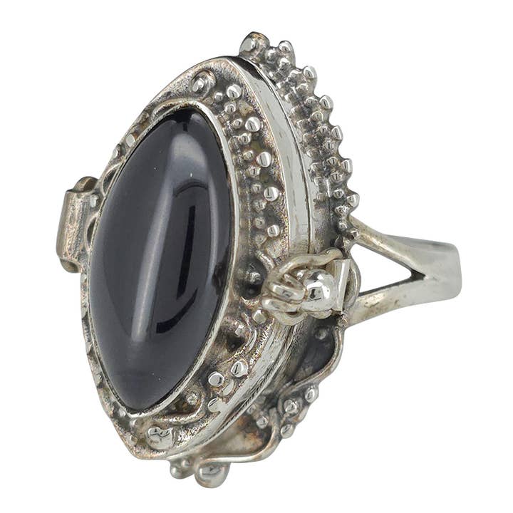 Svart onyx hängsmycke i sterlingsilver / giftig ring för wholesale av Amberman