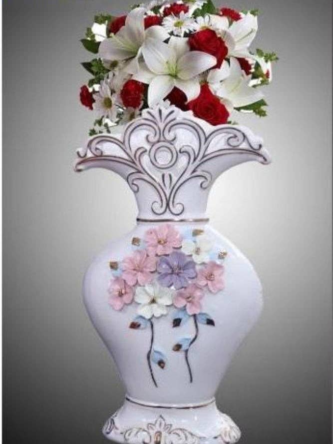Classic Versatile Look Decorative Flower Vase for wholesale by Lixra