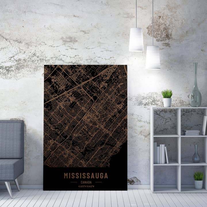 Carte de Mississauga, Canada, gravure sur bois. Carte laser pour la vente par Kustwood