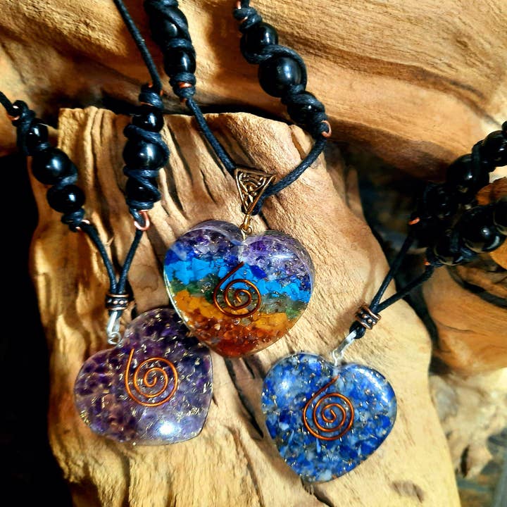 Collier Apaisant Orgone Protection EMF pour la vente par Secret Synergy Stones