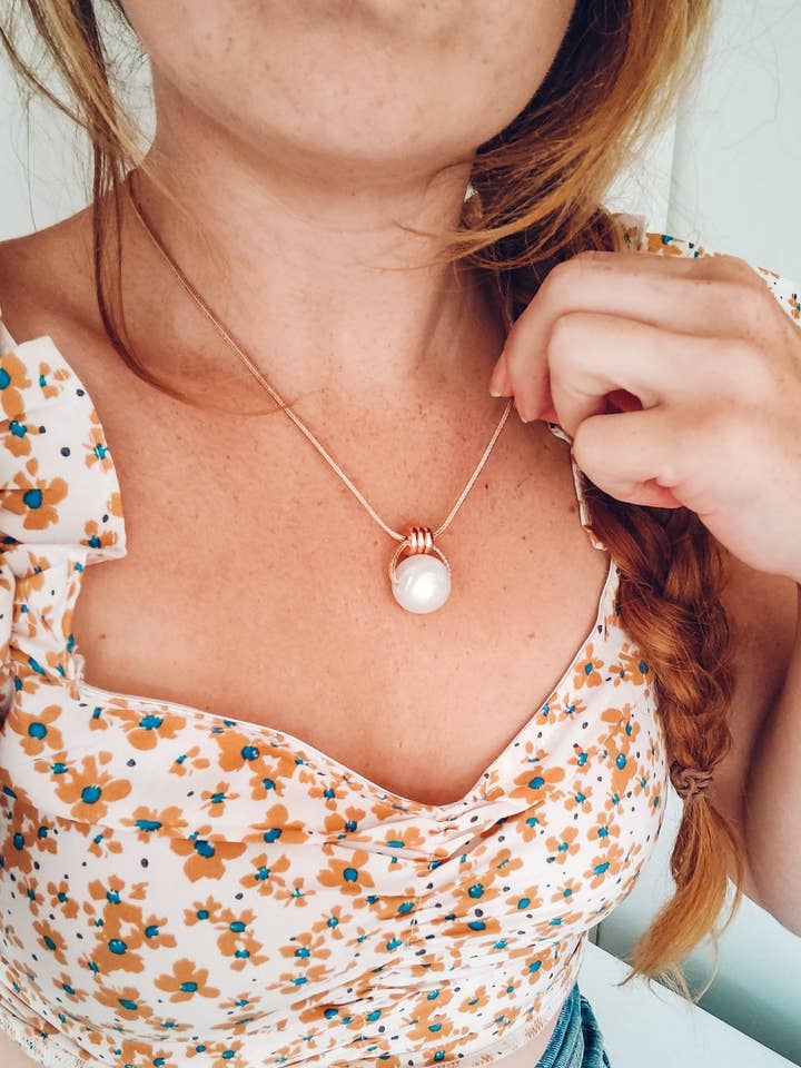 Ivory Pearl Pendant for wholesale by Bennie Blooms