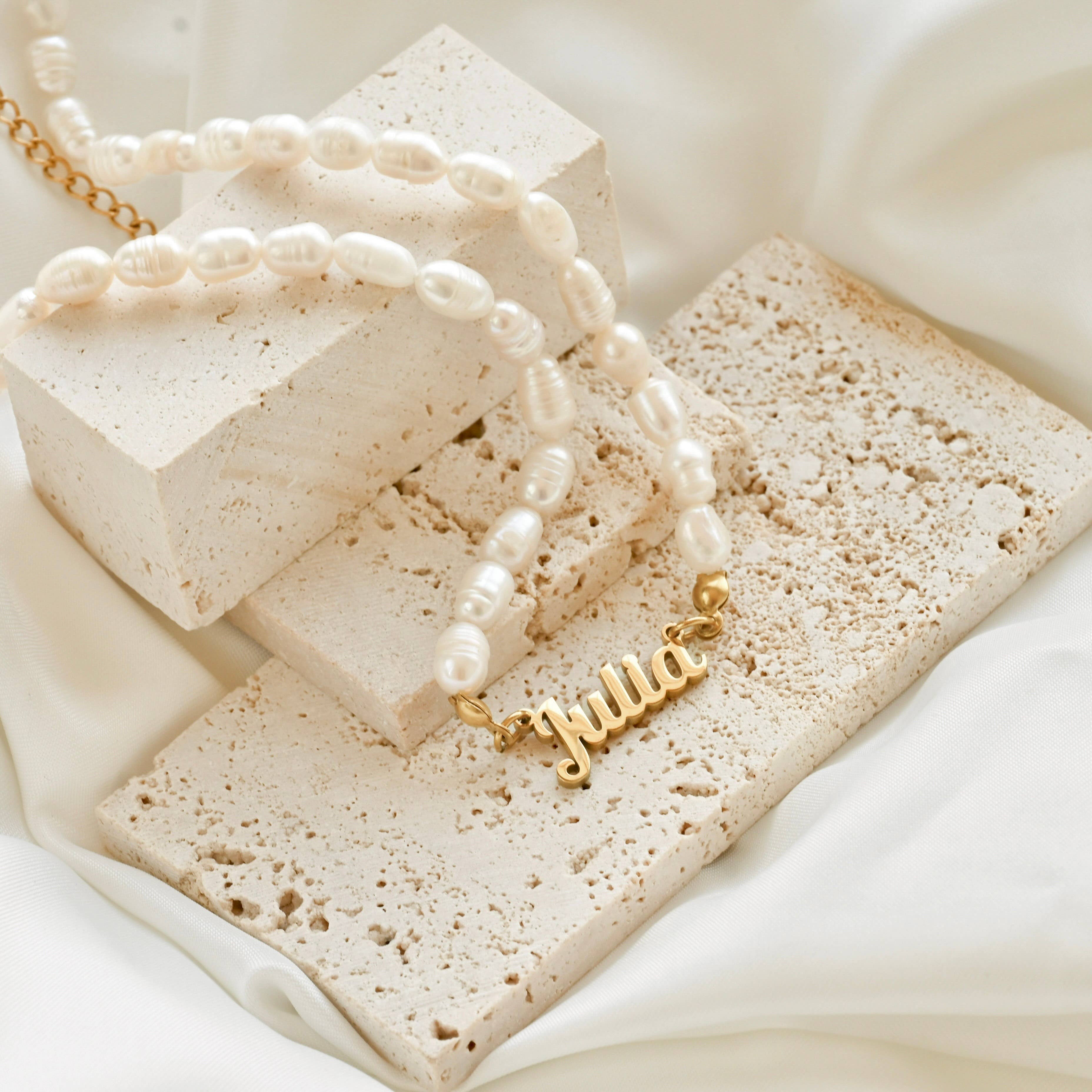 Blueyejewelry – wholesale Pendant/charm necklace – Pearl Name Necklace - 18k Gold Custom Pearl Necklace6